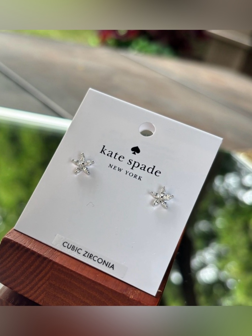 Kate Spade Silver Cubic Zirconia Flower Stud Earrings NWT - Picture 5 of 8